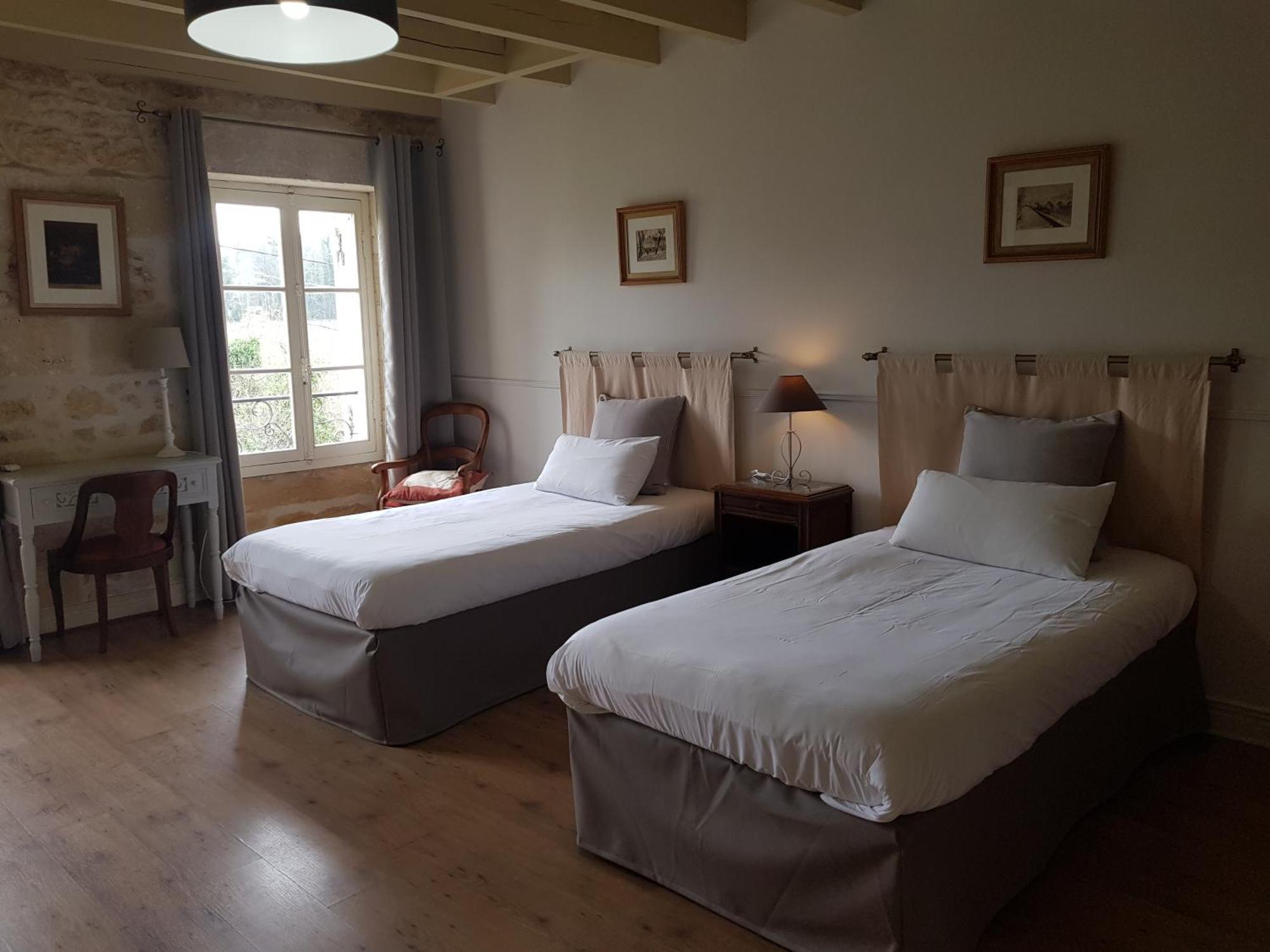 Chateau Fleur De Roques - Puisseguin Saint Emilion Room photo